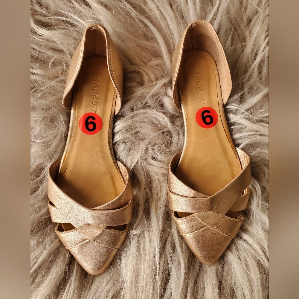 BAMBOO Rose Gold Crisscross Flats Size 6